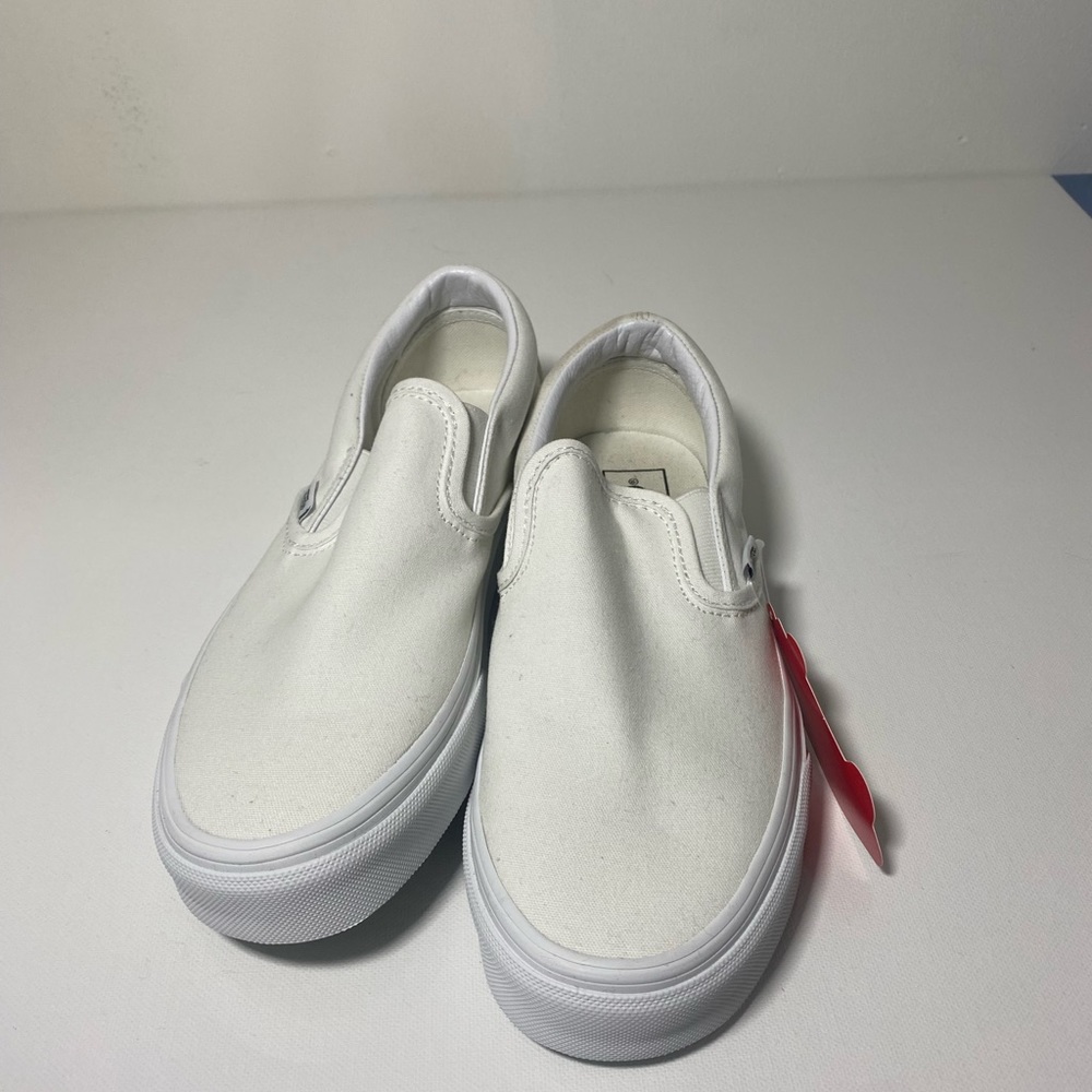 SOLD NWOB Vans Slip on Sneakers - Picture 1 of 4